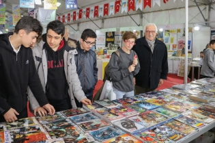 KİTAP FUARI VE İMZA GÜNLERİ DEVAM EDİYOR